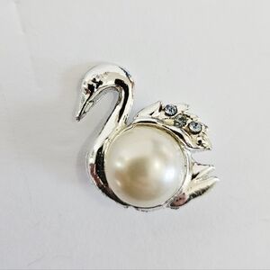 Vintage Faux Pearl Cabochon Silver Tone Blue Rhinestone Figural Swan Brooch Pin